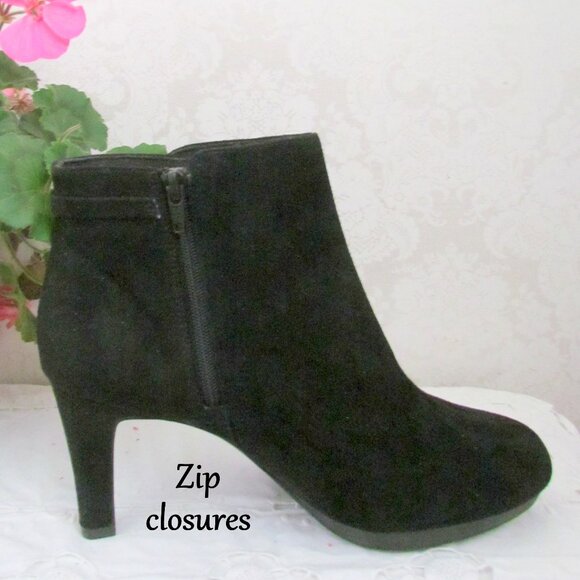 BLACK ANKLE BOOTS, CLARKS NWOT 8.5 8 1/2 SUEDE, INSIDE ZIPPERS, 3 1/4" HEELS - Picture 8 of 10